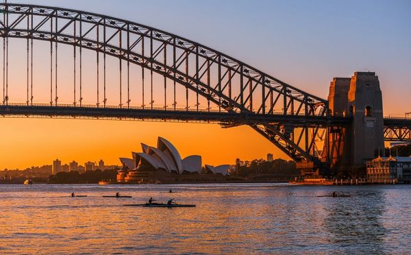 Sydney Opera House and Harbour Bridge skyline